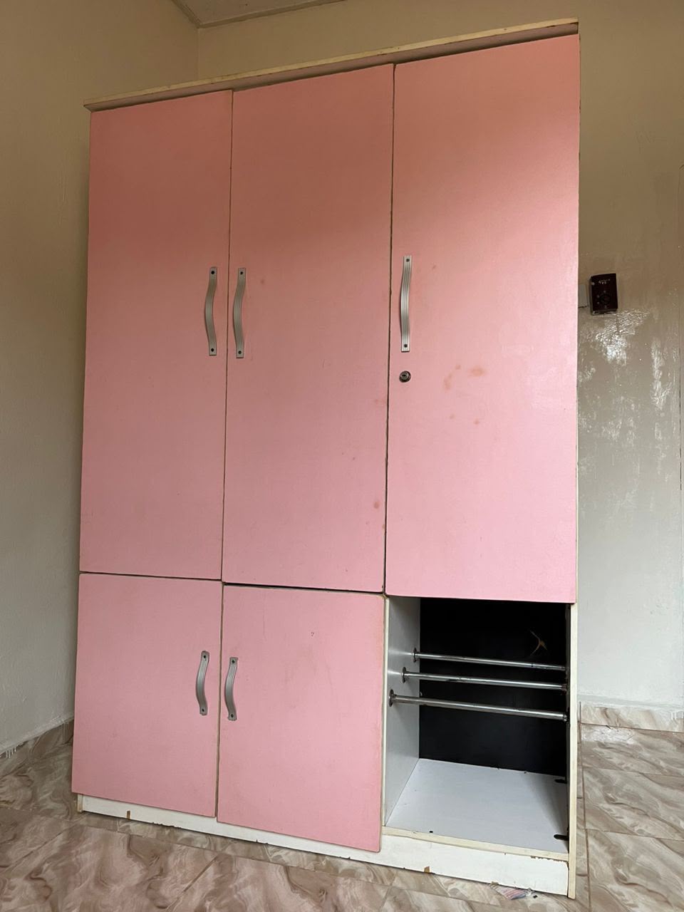 used wardrobe in benin city