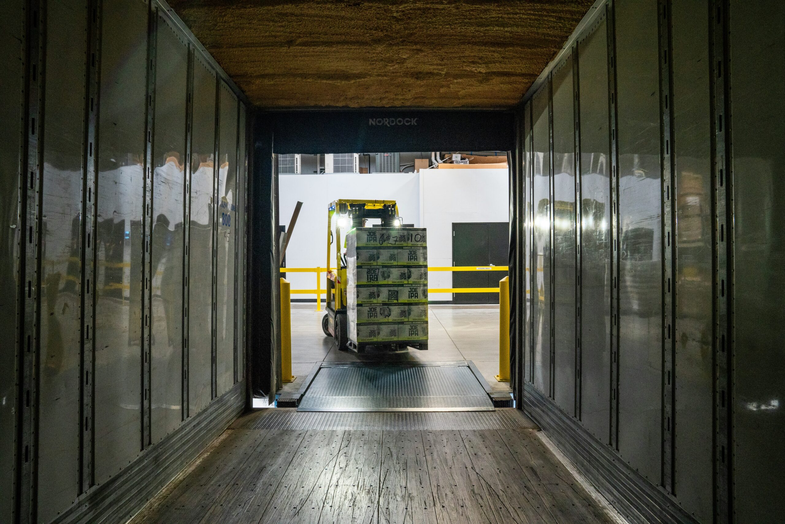 International courier service near Eyean